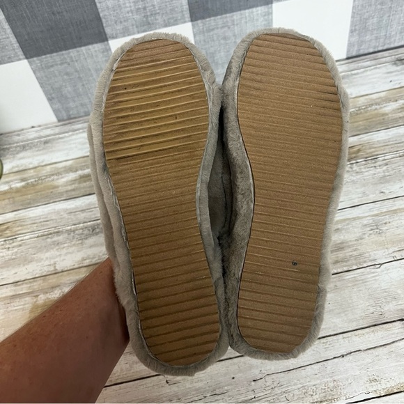 Steve Madden Gardoh Furry Platform Slippers - Picture 10 of 12